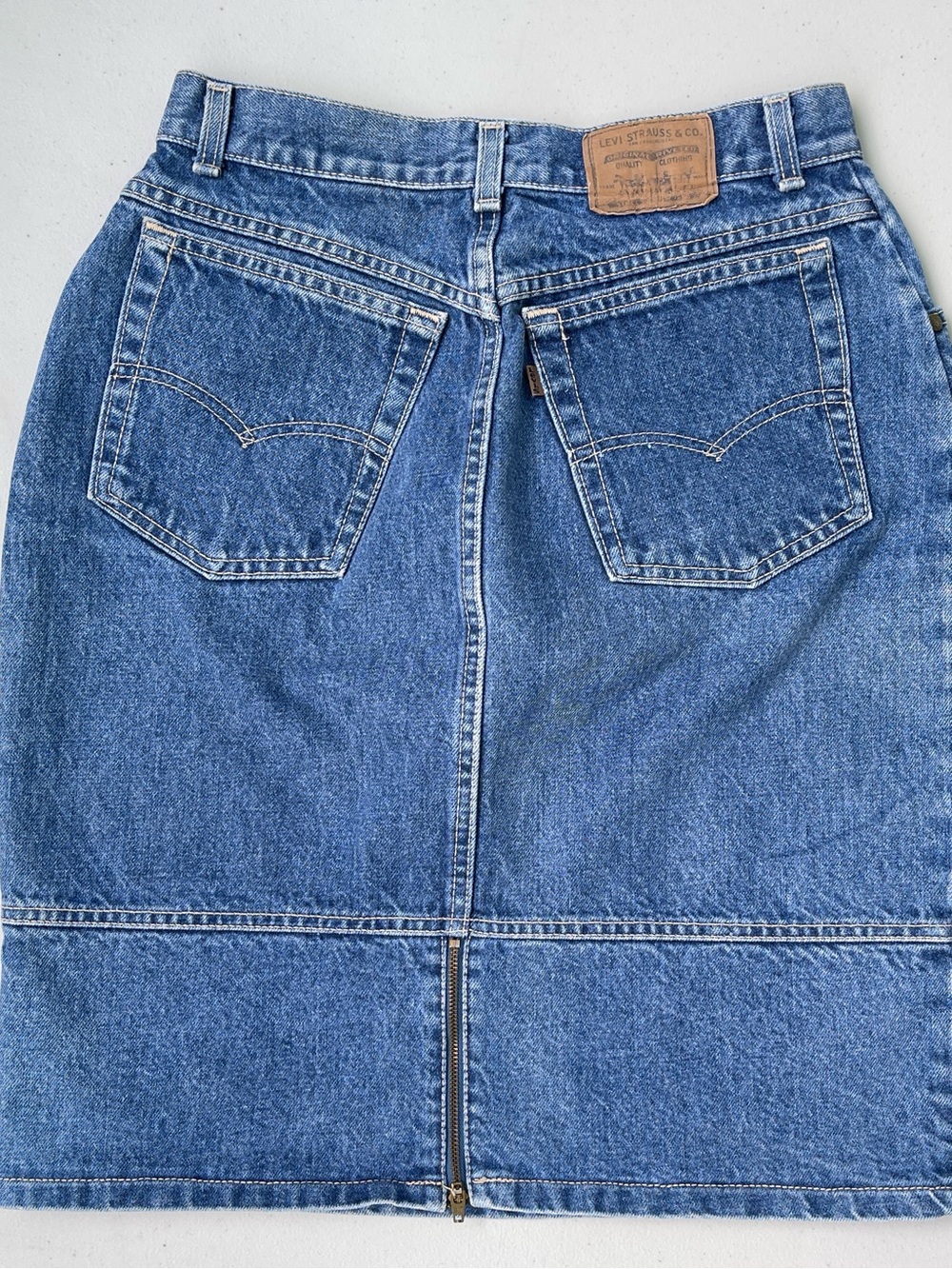 Levi's Orange Tab Y2K Vintage Women’s   Sz 13 Denim Skirt Back Zip Slit Normcore